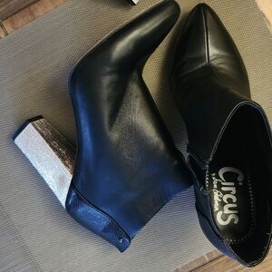 Circus by Sam Edelman Black Leather Ankle Booties with Metallic Block Heel
